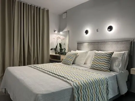 Comfort Tek Büyük Yataklı Oda
