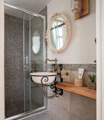 House, 2 Bedrooms (Elizabeth)