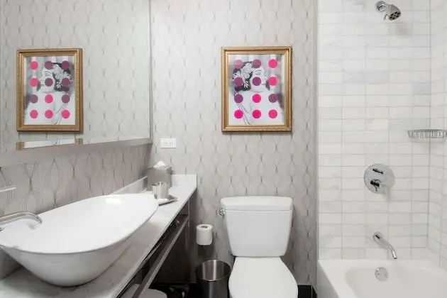 Oda, 2 Çift Kişilik Yatak, Engellilere Uygun (Mobility/Hearing Bathtub)
