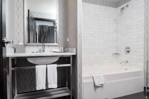 Süit, 1 En Büyük (King) Boy Yatak, Engellilere Uygun (Mobility Tub One Bedroom)
