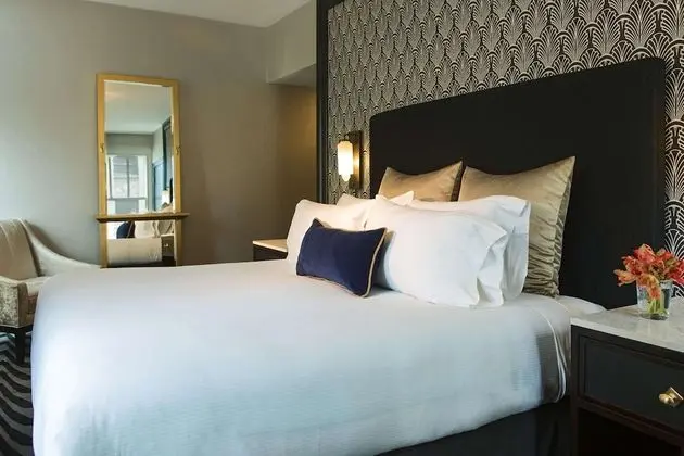 Süit, 1 En Büyük (King) Boy Yatak (One Bedroom Suite King One Person Tub)
