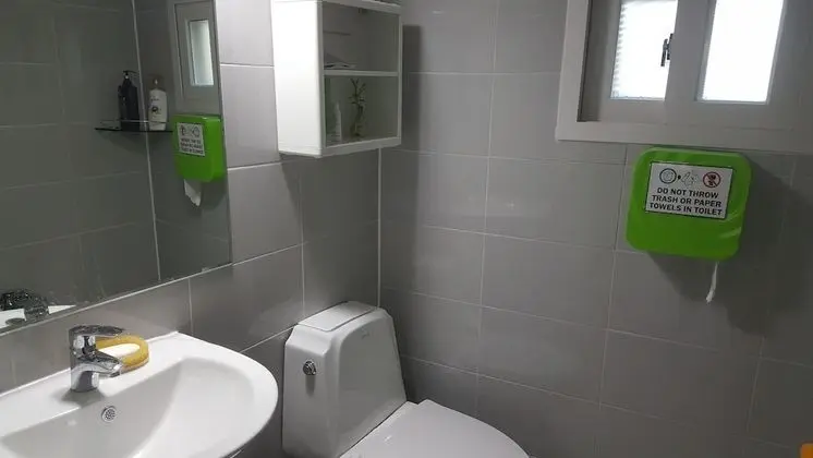 Ortak Ranzalı Oda, Sadece kadınlar için (8 persons)