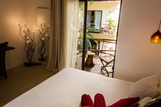 Deluxe Tek Büyük Yataklı Oda, 1 En Büyük (King) Boy Yatak, Balkon, Havuz Manzaralı