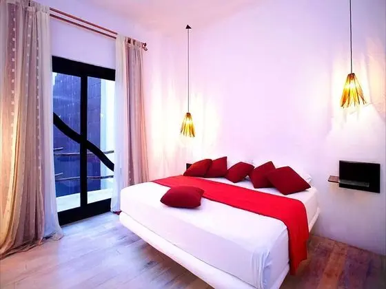 Deluxe Tek Büyük Yataklı Oda, 1 En Büyük (King) Boy Yatak, Balkon, Havuz Manzaralı