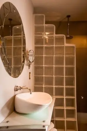 Deluxe Tek Büyük Yataklı Oda, 1 En Büyük (King) Boy Yatak, Balkon, Havuz Manzaralı