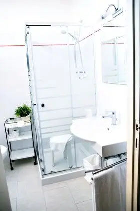 Economy Tek Büyük Yataklı Oda