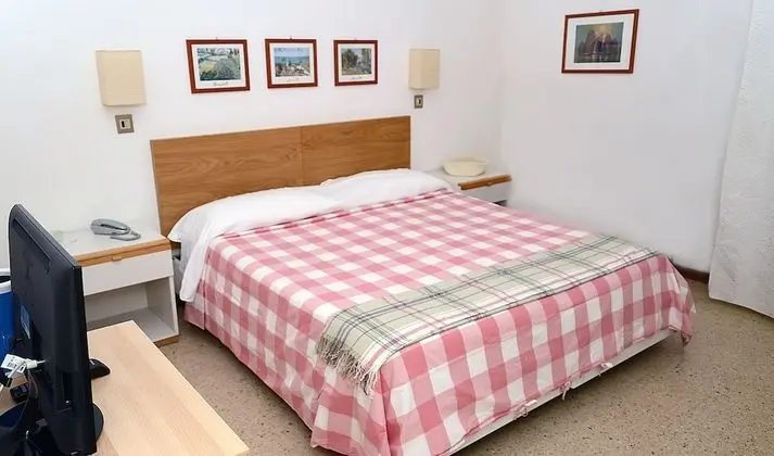 Tek Büyük Yataklı Oda, Balkon