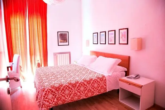 Tek Büyük Yataklı Oda, Balkon