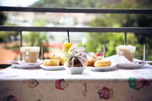 Tek Büyük Yataklı Oda, Balkon