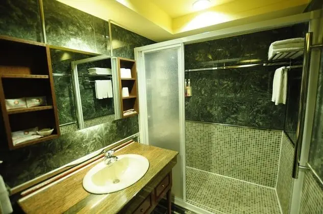 Deluxe Üç Kişilik Oda
