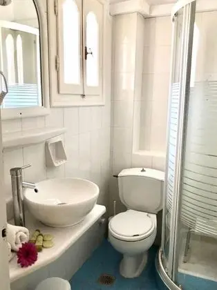 Economy Tek Büyük veya İki Ayrı Yataklı Oda