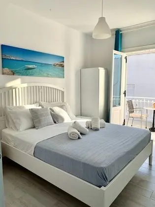 Tek Büyük veya İki Ayrı Yataklı Oda, Kısmi Deniz Manzaralı