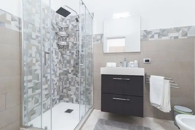 Standard Apart Daire, 1 Büyük (Queen) Boy Yatak ve Çekyat, Avlu Manzaralı