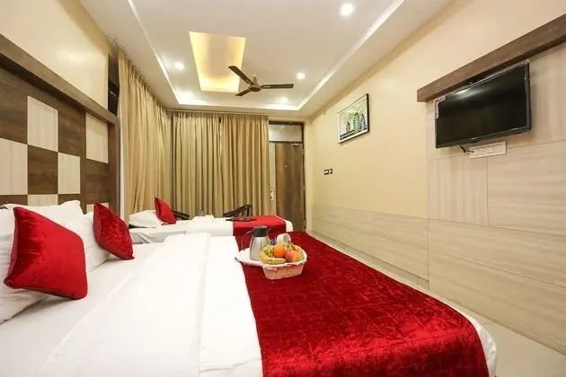 Royal Oda, Birden Çok Yatak, Engellilere Uygun, Sigara İçilebilir