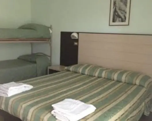 Classic Dört Kişilik Oda