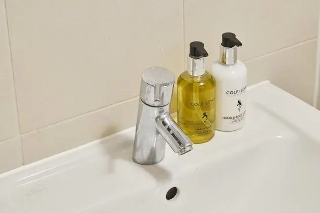 Deluxe Apart Daire, Banyolu/Duşlu