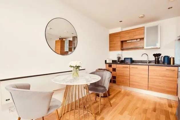 Deluxe Apart Daire, Banyolu/Duşlu (King Deluxe City Apt New)