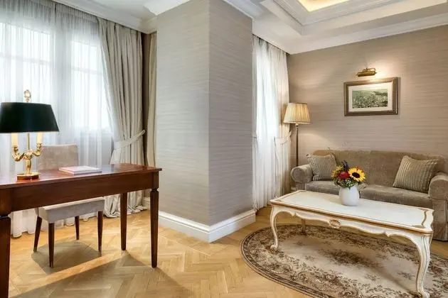 Deluxe Süit, 1 Yatak Odası, Avlu Manzaralı
