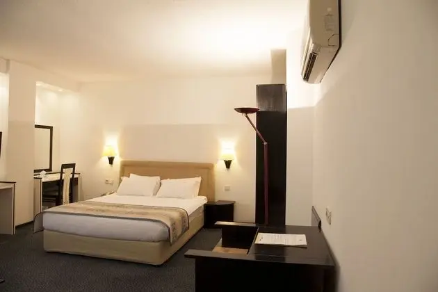 Standard Oda