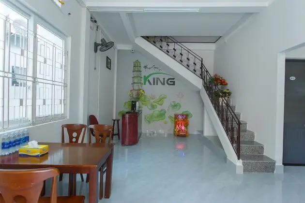 Standard Dört Kişilik Oda, Birden Çok Yatak, Veranda, Avlu Manzaralı