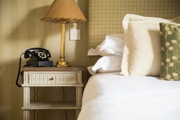 Comfort Tek Büyük Yataklı Oda