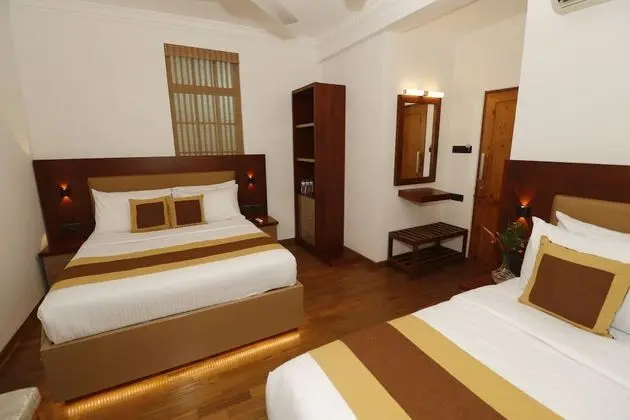Deluxe Üç Kişilik Oda, Balkon, Bahçe Manzaralı
