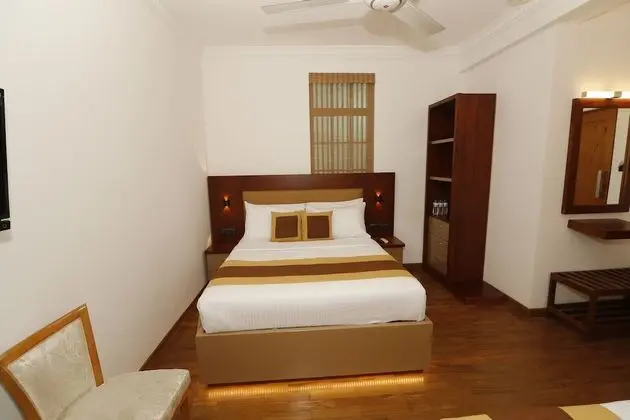 Deluxe Üç Kişilik Oda, Balkon, Bahçe Manzaralı