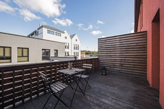 Deluxe Stüdyo Süit, Teras, Avlu Manzaralı
