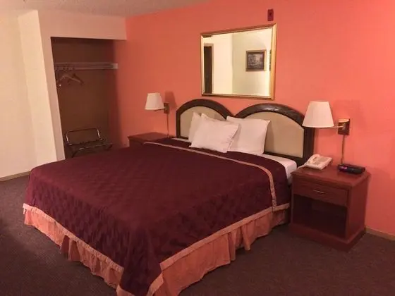 King Room with Spa tub