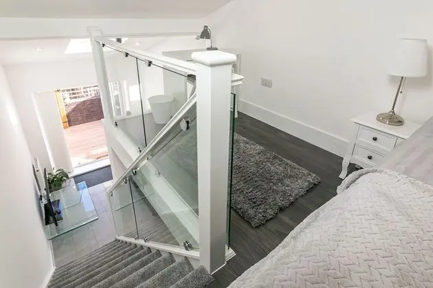 Exclusive Ev, Özel Banyo, Bahçe Manzaralı (King Pin Corner)