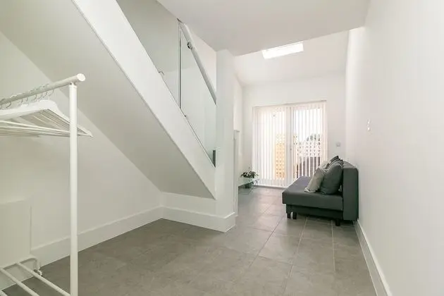 Exclusive Ev, Özel Banyo, Bahçe Manzaralı (King Pin Corner)