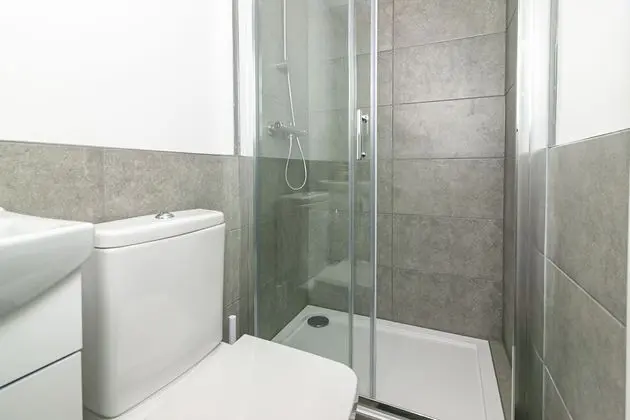 Exclusive Ev, Özel Banyo, Bahçe Manzaralı (King Pin Corner)