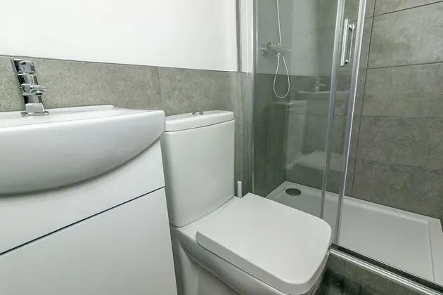 Exclusive Ev, Özel Banyo, Bahçe Manzaralı (King Pin Corner)