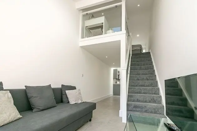 Exclusive Ev, Özel Banyo, Bahçe Manzaralı (King Pin Corner)