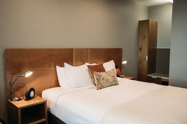 Premium Suite