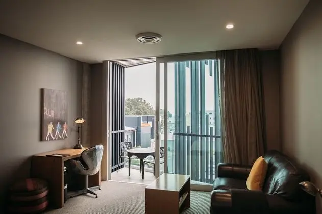 Premium Suite