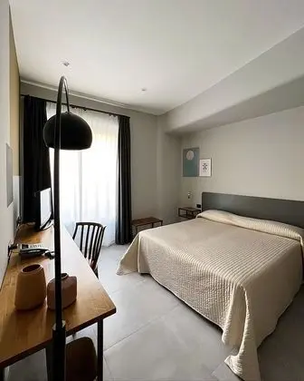 Classic Tek Büyük Yataklı Oda