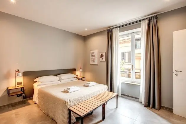 Classic Tek Büyük Yataklı Oda