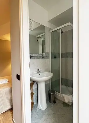 Classic Tek Büyük Yataklı Oda