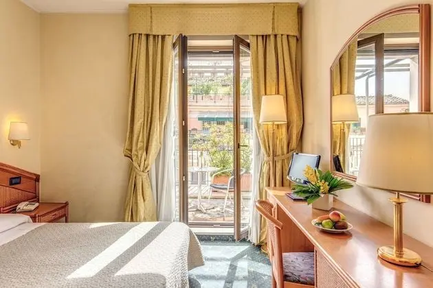 Superior Tek Büyük veya İki Ayrı Yataklı Oda, Balkon