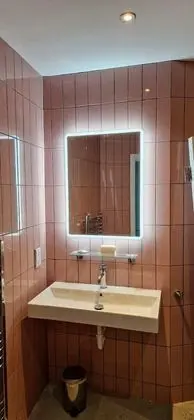 Tek Büyük veya İki Ayrı Yataklı Oda, Deniz Manzaralı, Denize Bakan