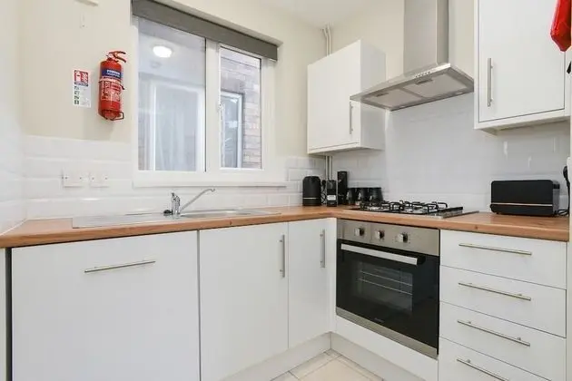 Ev