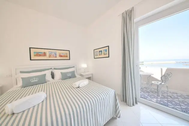 Deluxe Tek Büyük Yataklı Oda, Balkon, Deniz Manzaralı