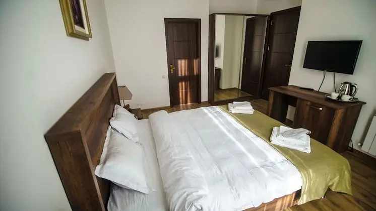 Standard Tek Büyük Yataklı Oda, Dağ Manzaralı