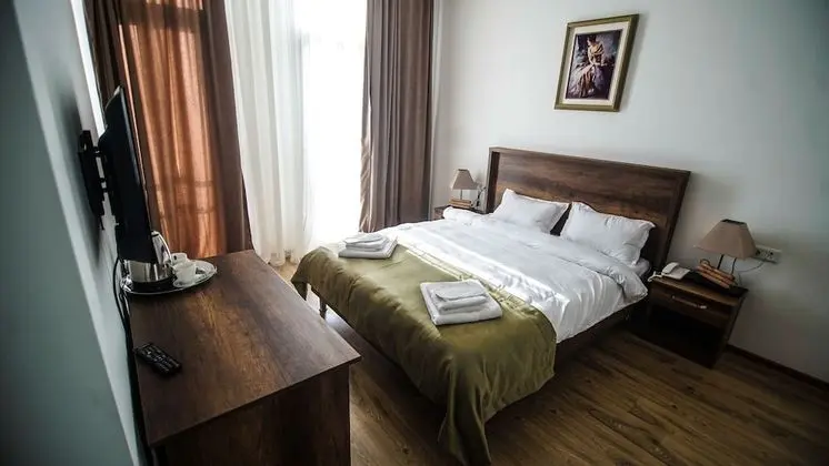 Standard Tek Büyük Yataklı Oda, Dağ Manzaralı