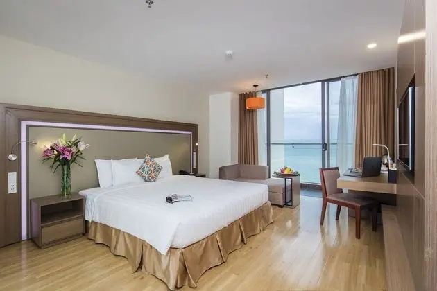 Executive Tek Büyük veya İki Ayrı Yataklı Oda, Balkon, Deniz Manzaralı