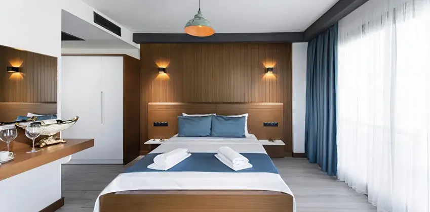 Deluxe Bahçe Manzaralı Üç Kişilik Oda