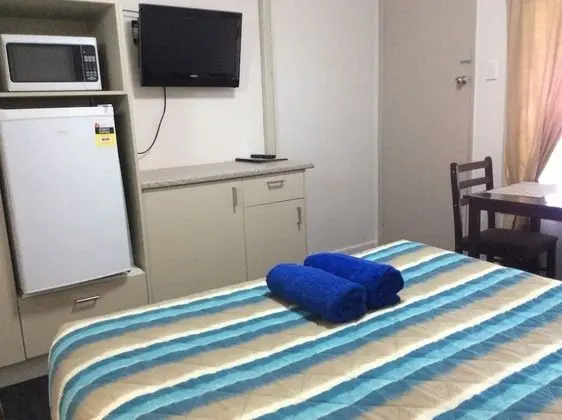 Oda, Sigara İçilmez (Refurbished Queen)