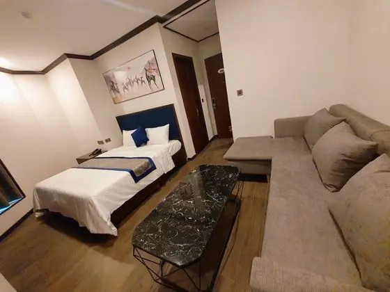 Deluxe Tek Büyük Yataklı Oda