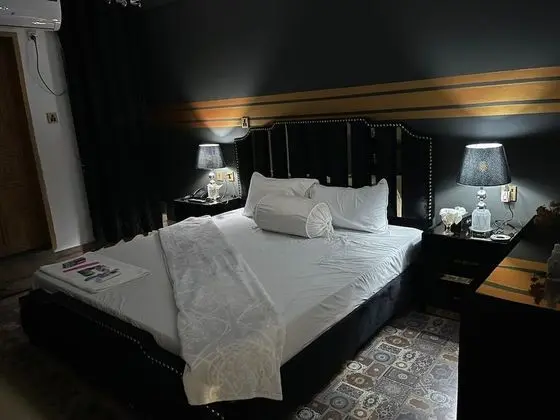 Deluxe Tek Büyük Yataklı Oda
